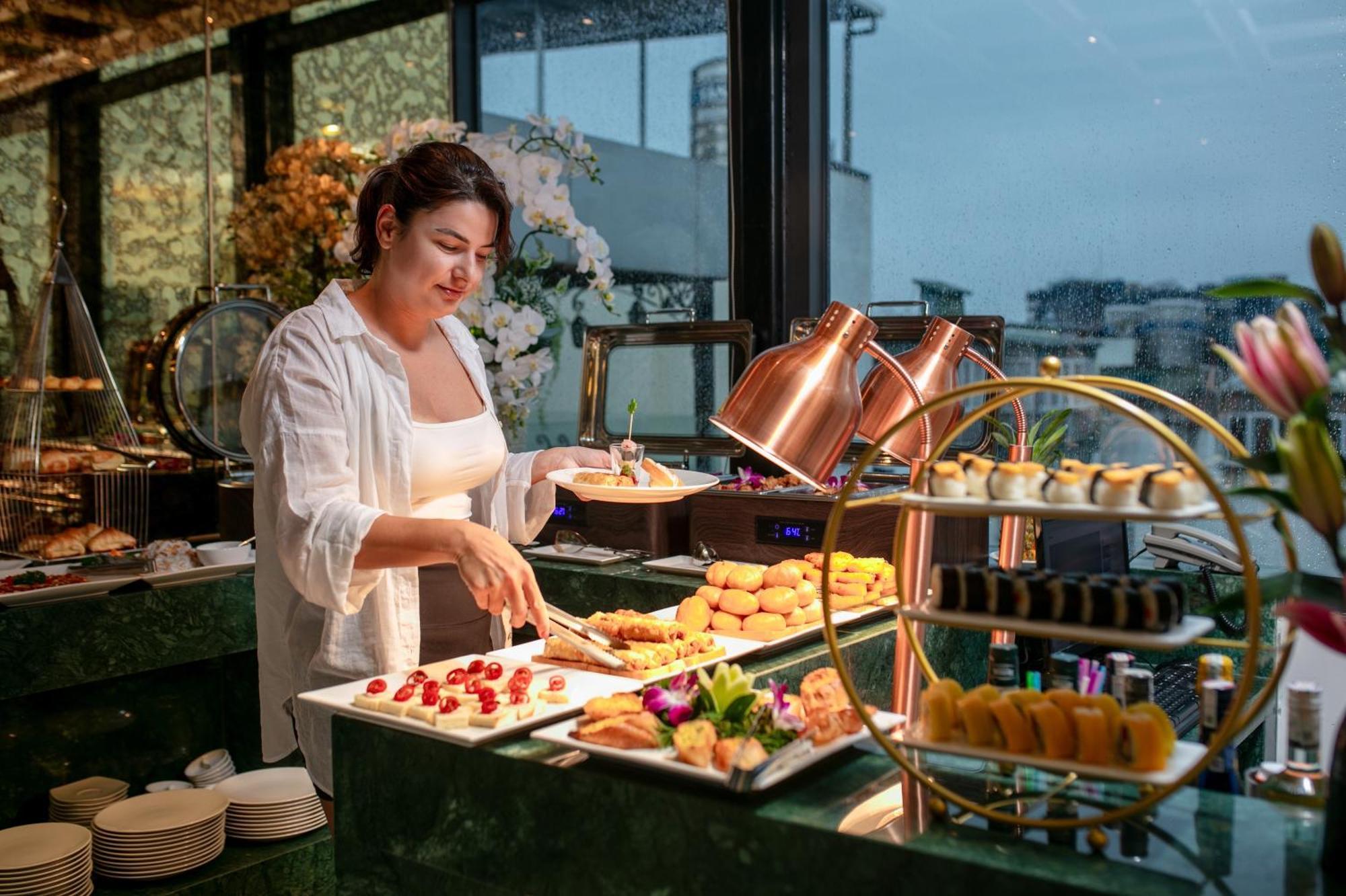 Le Premier Hotel & Rooftop Bar Hanoi Eksteriør billede