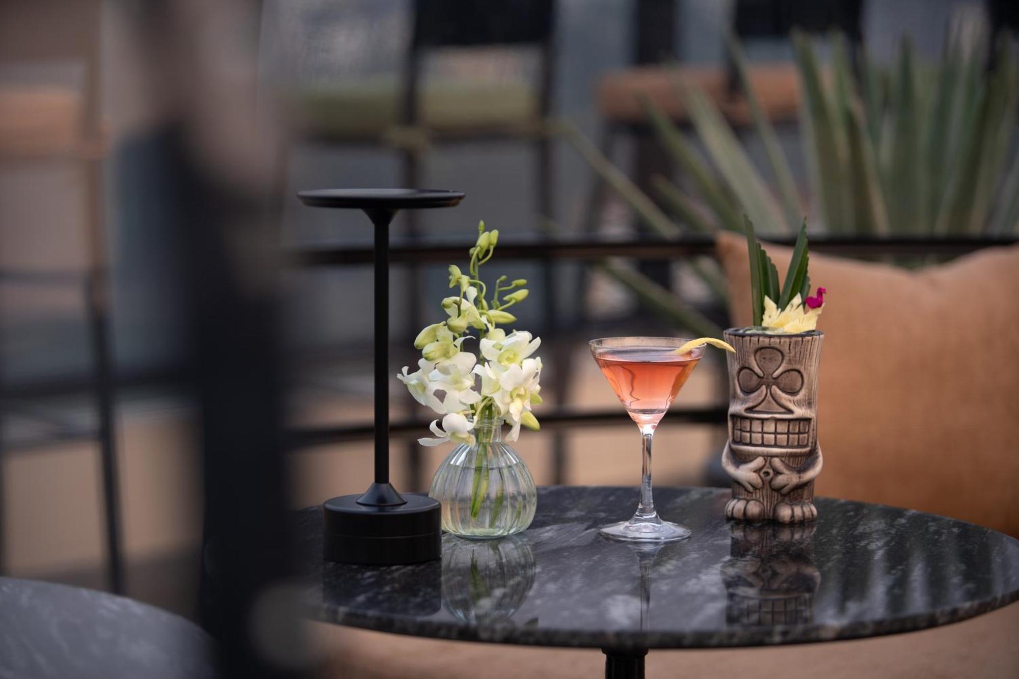 Le Premier Hotel & Rooftop Bar Hanoi Eksteriør billede